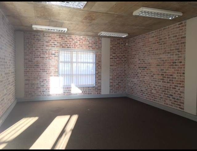 388M² WAREHOUSE RENTED IN CAPRICORN